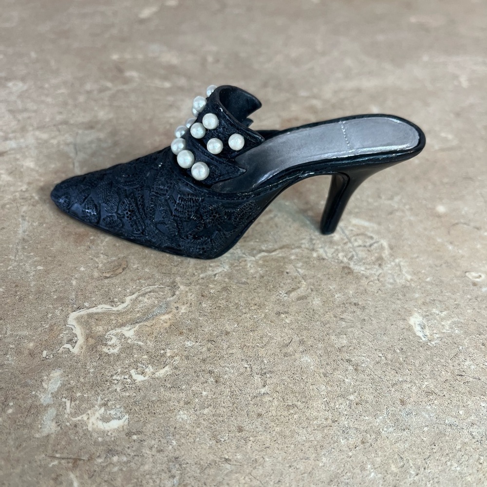 My treasure, miniature, high heel figurine, trinket